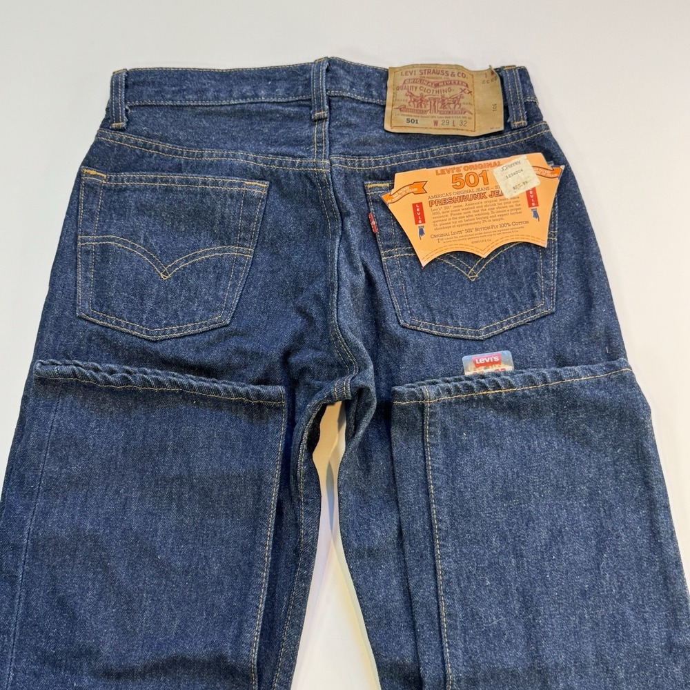 Vintage Levis 501 Jeans Mens Dark Blue Straight Button Fly USA Fits 29x32 Fuzzy